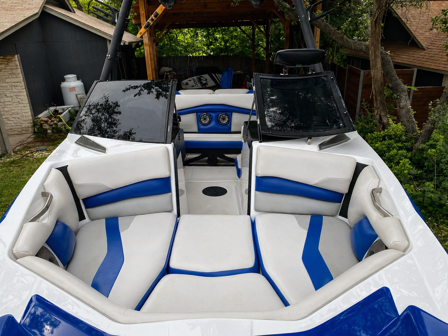 1-Step Marine Scratch Removal by Whales Details