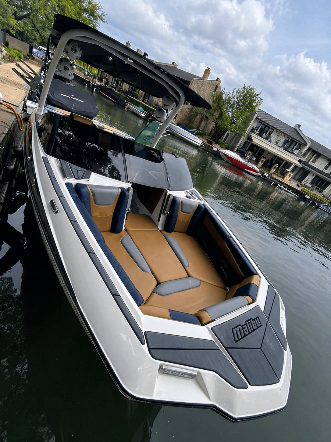 The Complete Guide to Boat Detailing on Lake Travis